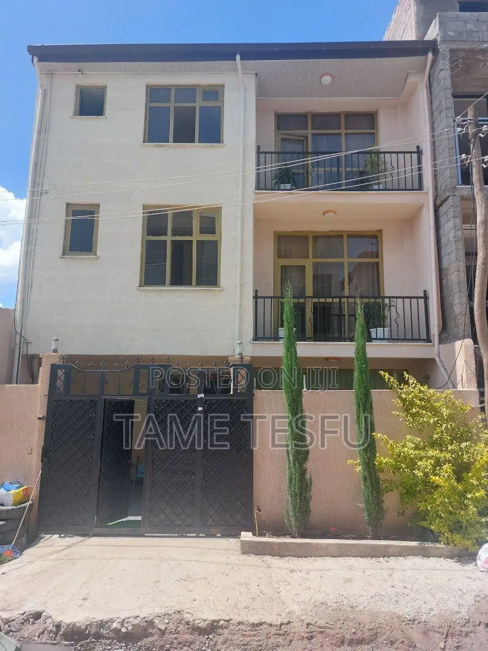 Furnished 4bdrm House in Hayat, Bole for sale