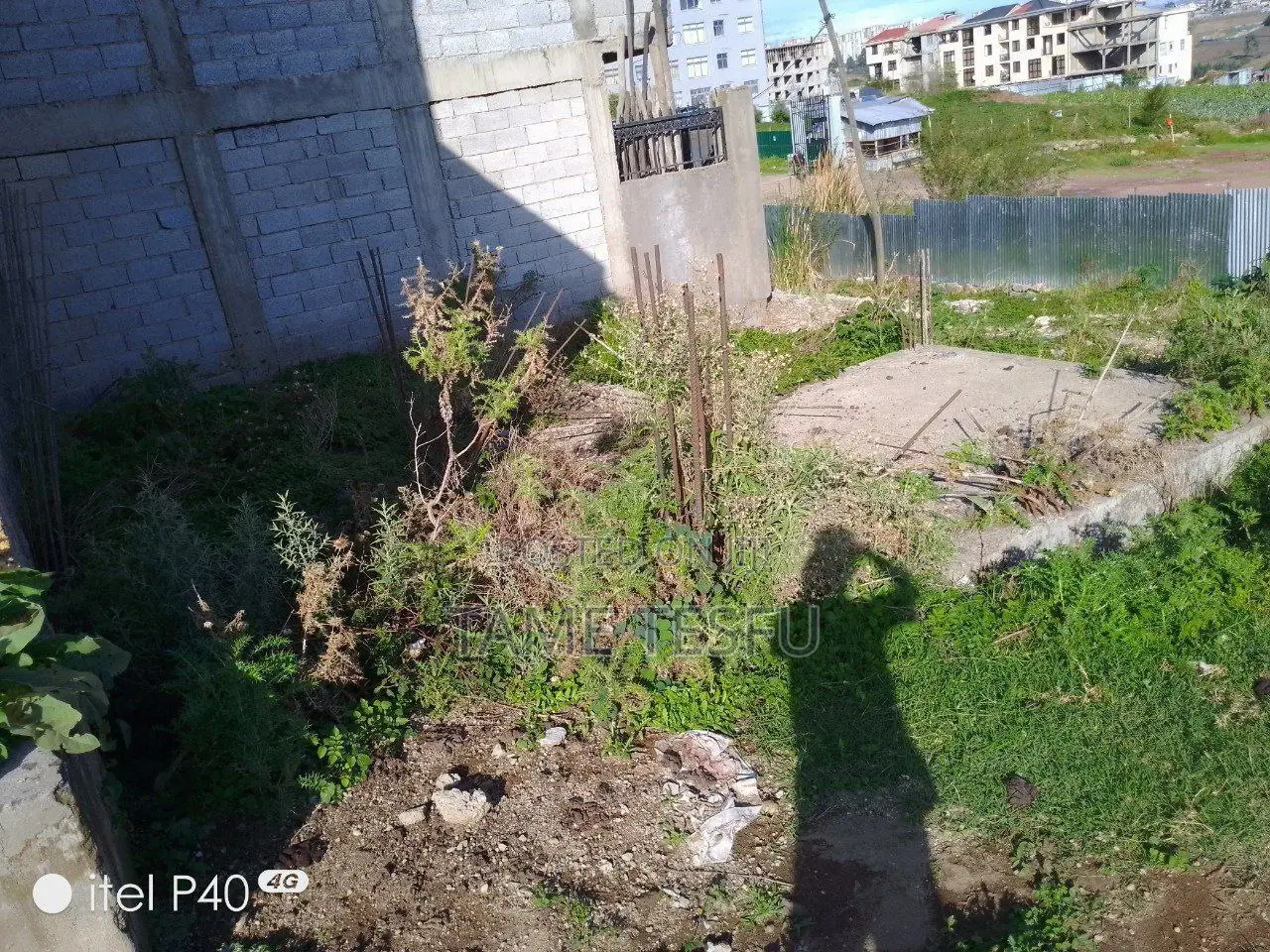 1bdrm House in 72Seferi, Bole for sale