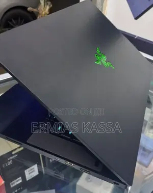 New Laptop Razer Blade Advanced 32GB Intel Core I9 SSD 1T