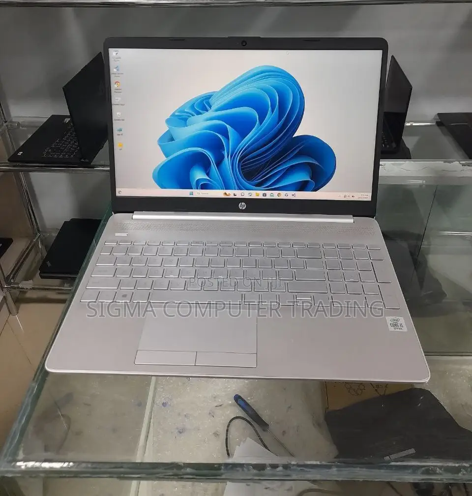 New Laptop HP Stream Notebook 8GB Intel Core I5 SSD 256GB