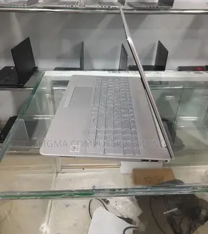 New Laptop HP Stream Notebook 8GB Intel Core I5 SSD 256GB