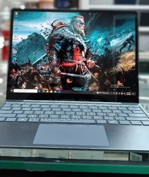 New Laptop Microsoft Surface 8GB Intel Core I5 SSD 512GB