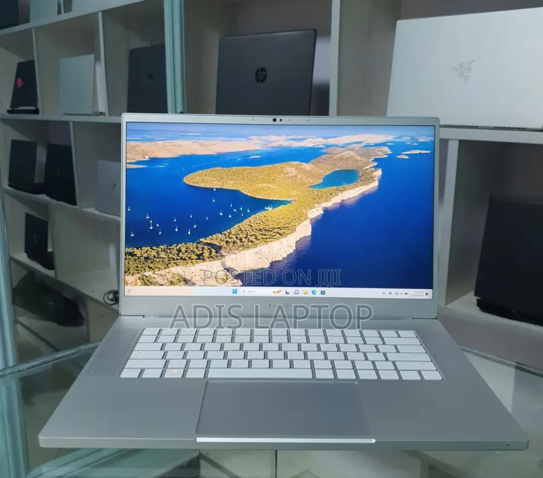 New Laptop Razer Blade 16GB Intel Core I7 SSD 512GB