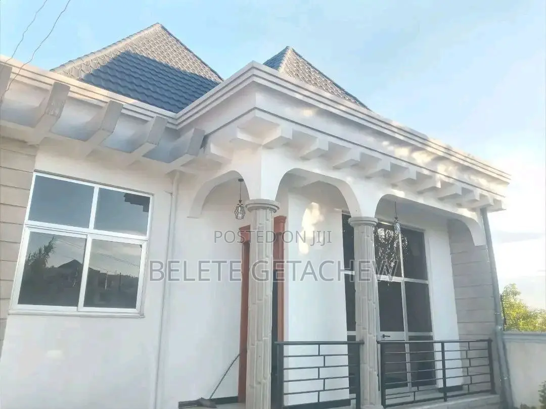 4bdrm Villa in Salite Meheret, Bole for sale