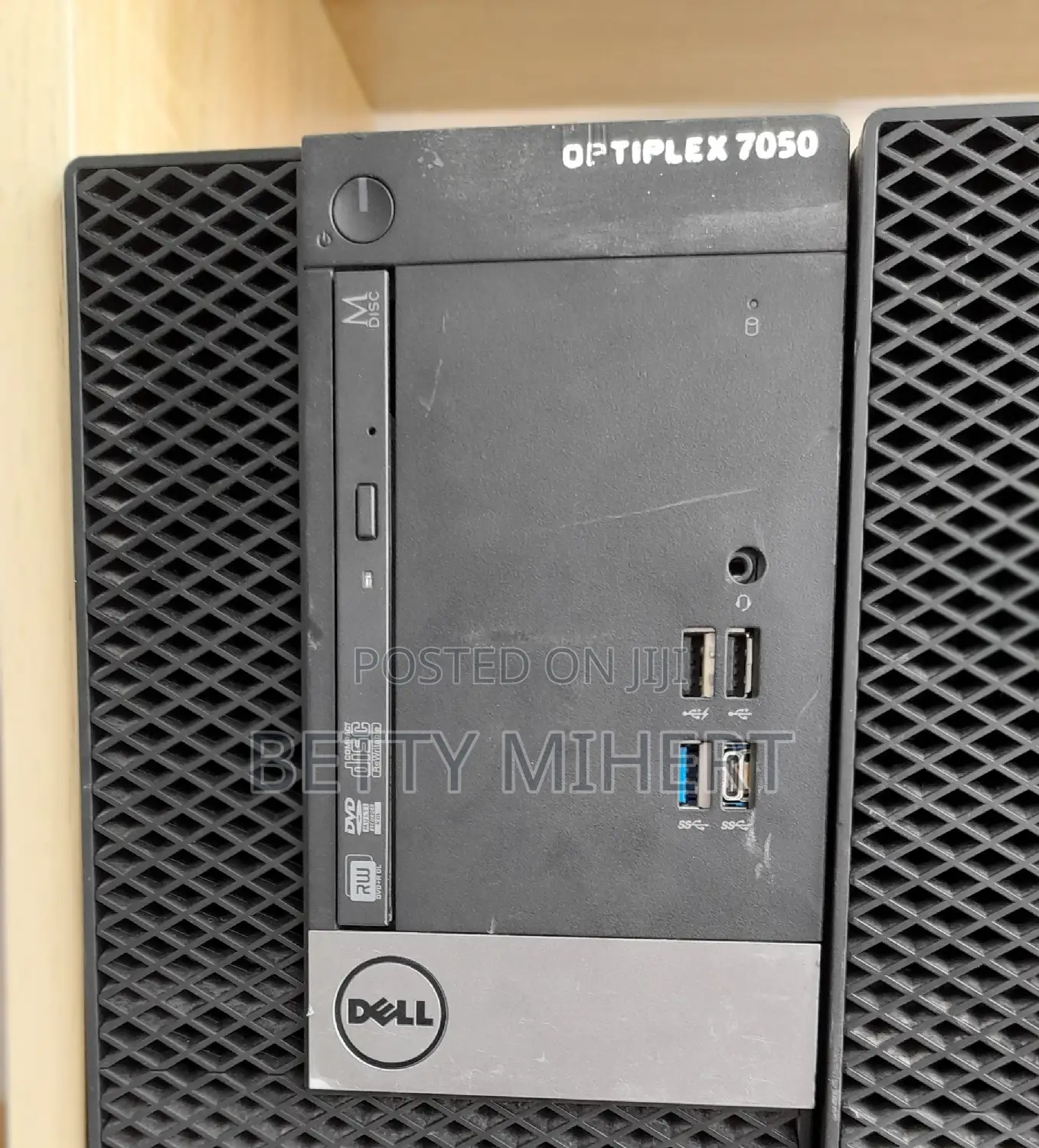 Desktop Computer Dell OptiPlex 3050 8GB Intel Core I5 HDD 1T