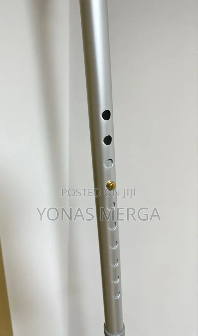 Crutches_ክራንች Stability Confidence for the User When Walking