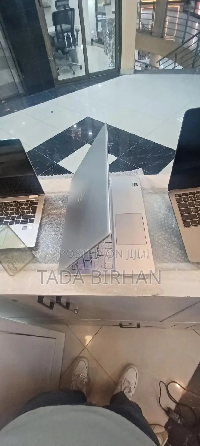 New Laptop Dell Inspiron 15 16GB Intel Core I7 SSD 512GB