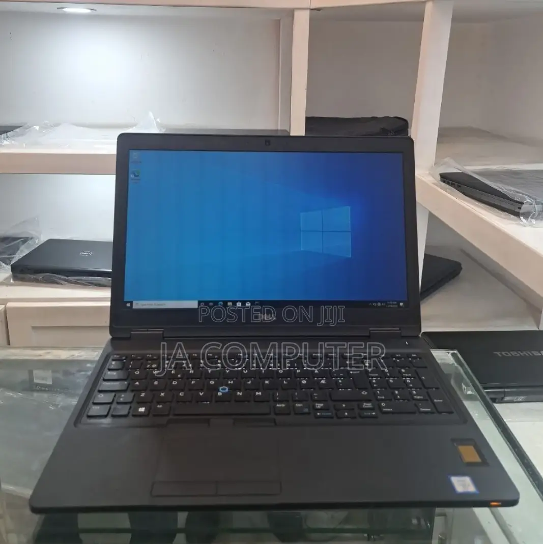 New Laptop Dell Latitude 5580 16GB Intel Core I5 SSD 256GB