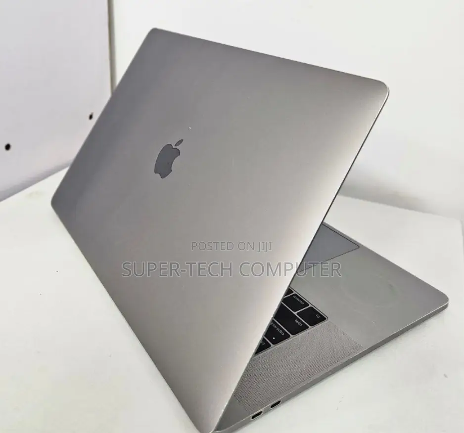 New Laptop Apple MacBook Pro 2016 16GB Intel Core I7 SSD 256GB