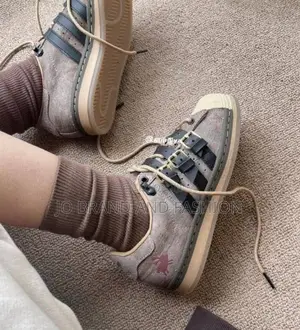 Photo - Adidas #Old Skul #Superstar "Karoro Hole"