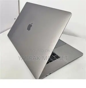 New Laptop Apple MacBook 2016 16GB Intel Core I7 SSD 256GB