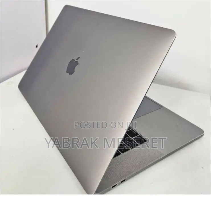 New Laptop Apple MacBook 2016 16GB Intel Core I7 SSD 256GB