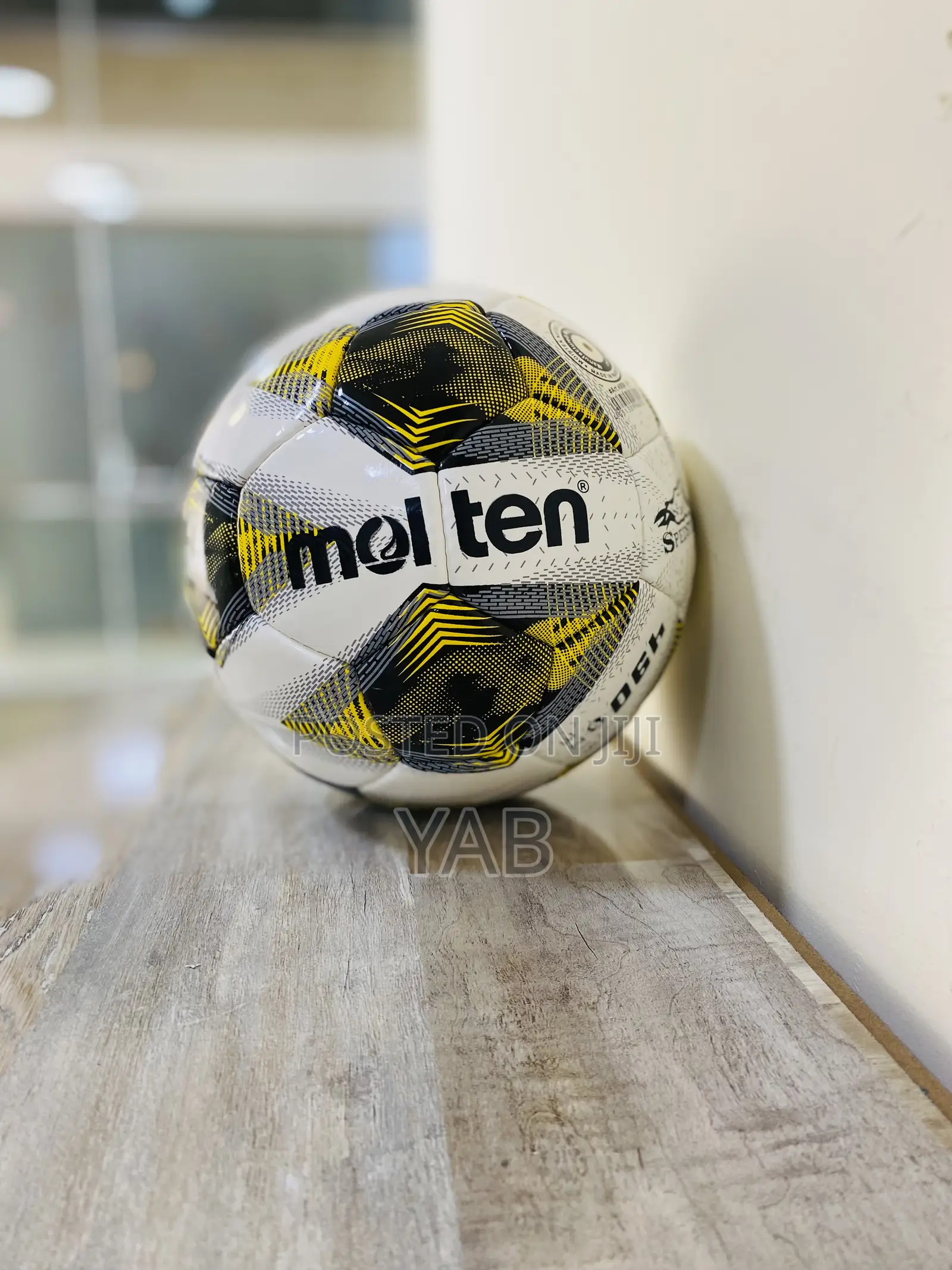 Gold Molten 490 Balls