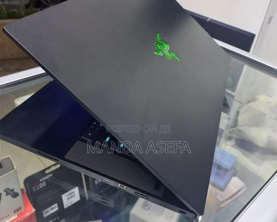New Laptop Razer Blade 32GB Intel Core I9 SSD 1T
