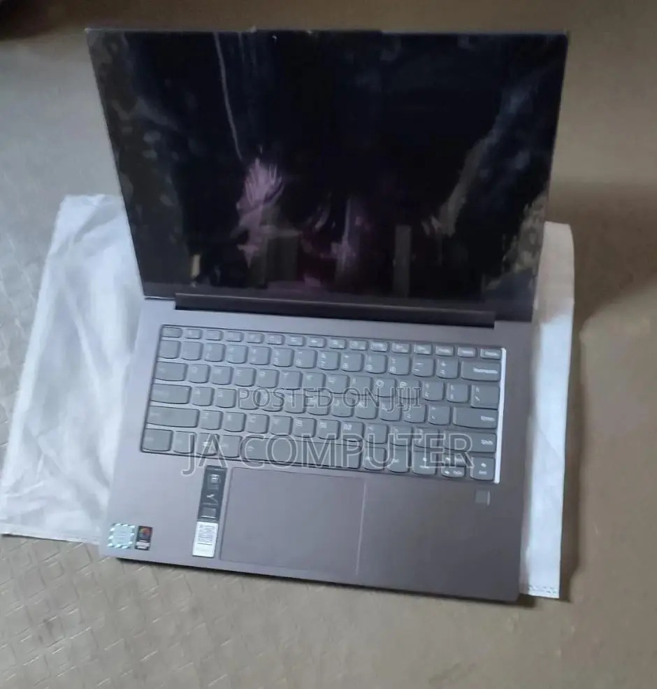 New Laptop Lenovo ThinkPad Yoga 16GB Intel Core I7 SSD 512GB