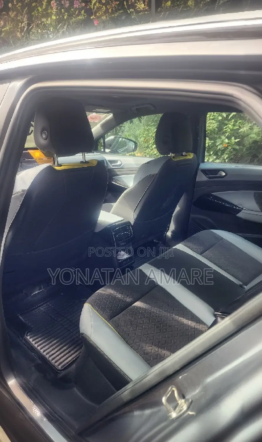 Volkswagen ID.4 2023 Gray