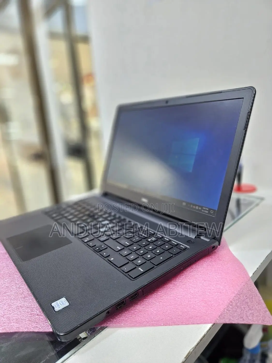 Laptop Dell Vostro DVCI310 4GB Intel Core I5 HDD 1T