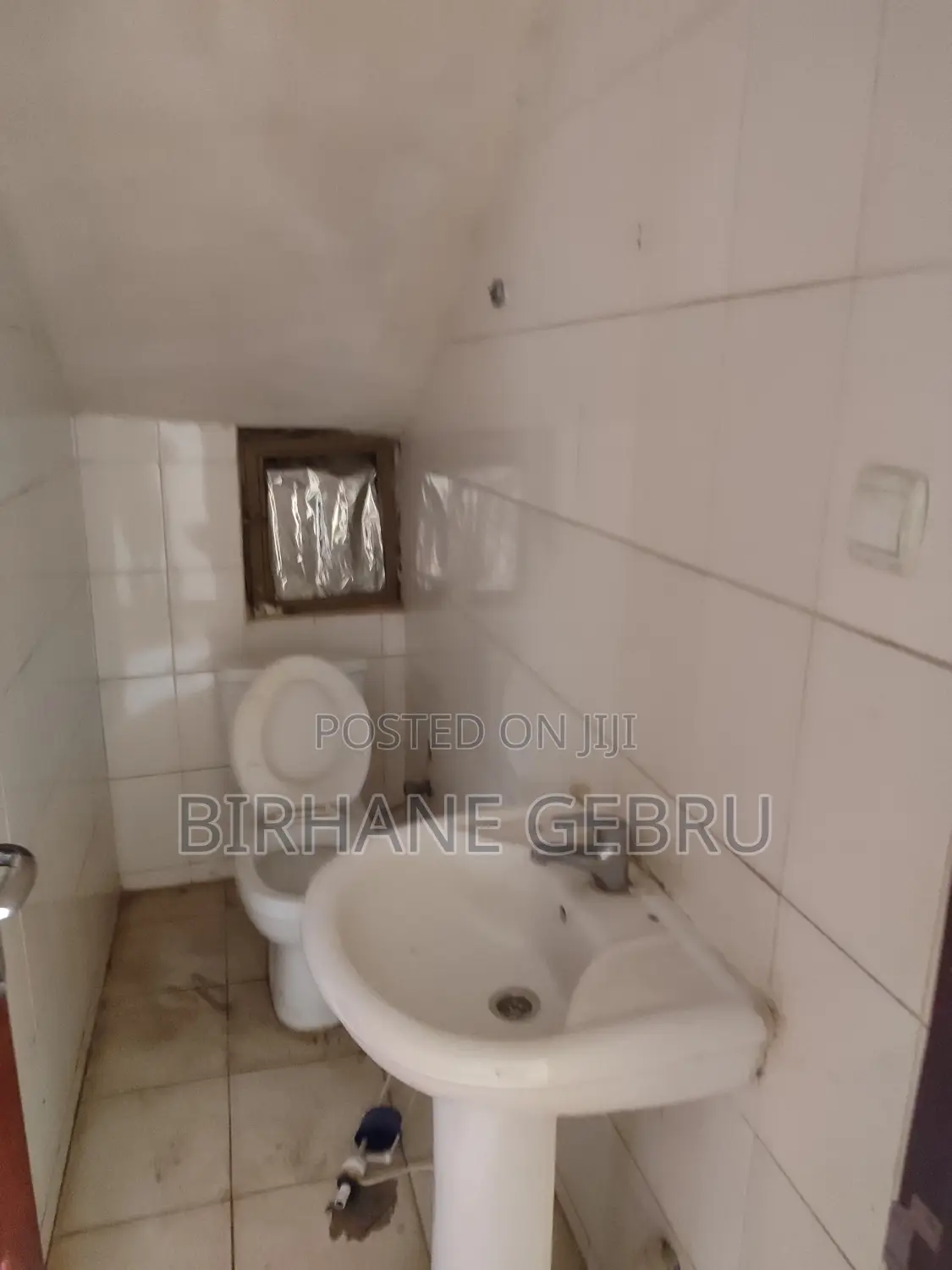 9bdrm House in G+2House, Bole for rent