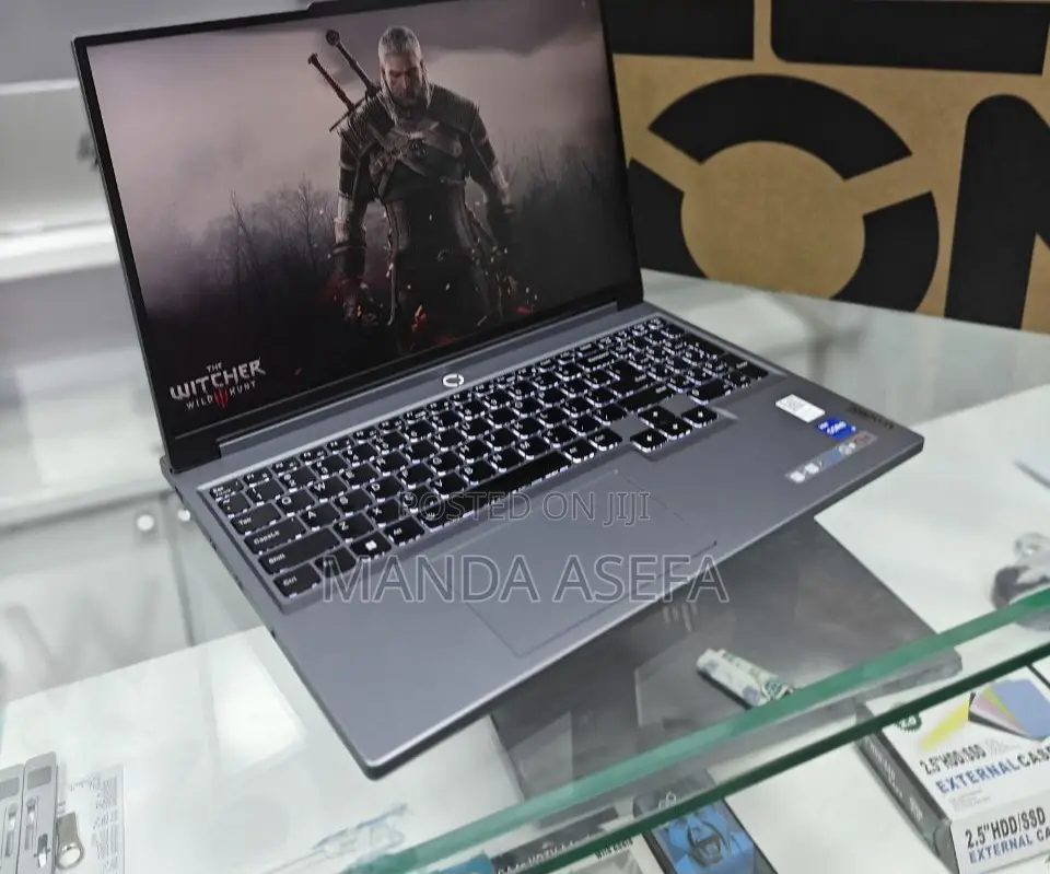 New Laptop Lenovo 16GB Intel Core I7 SSD 1T
