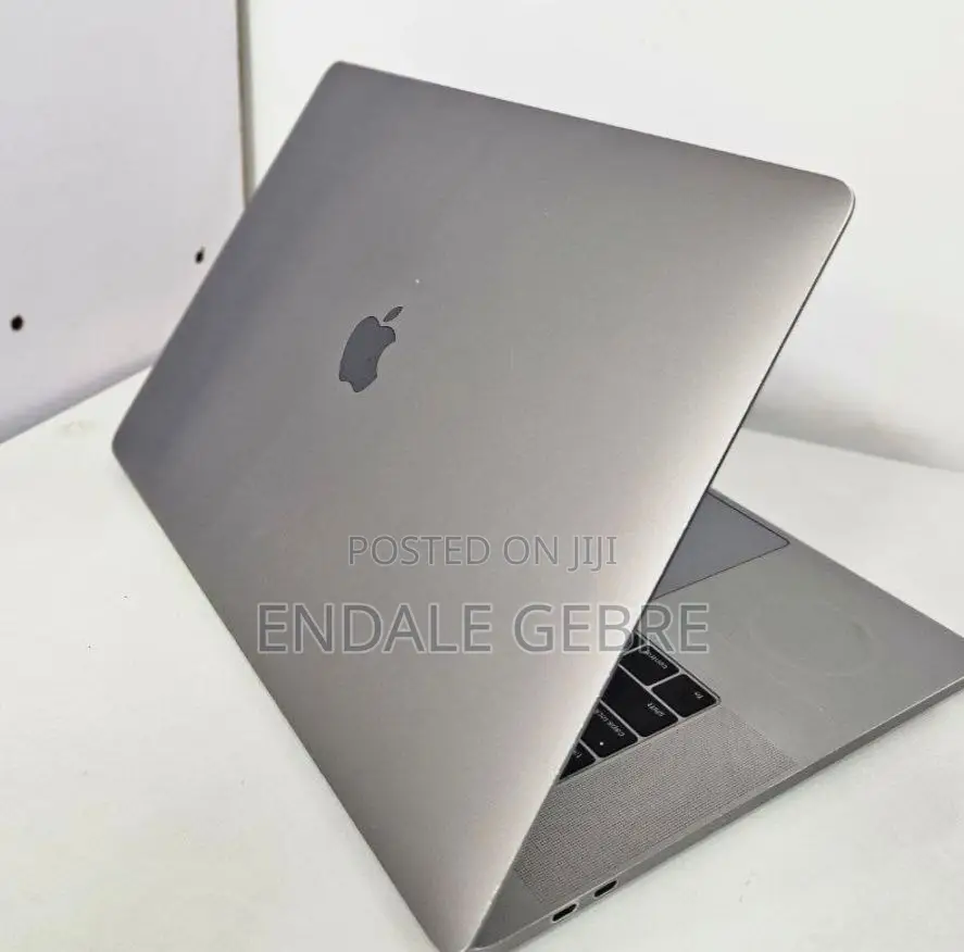 New Laptop Apple MacBook Pro 2016 16GB Intel Core I7 SSD 256GB