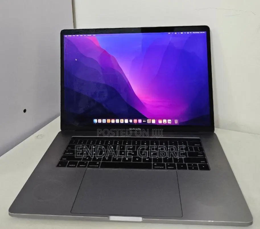 New Laptop Apple MacBook Pro 2016 16GB Intel Core I7 SSD 256GB