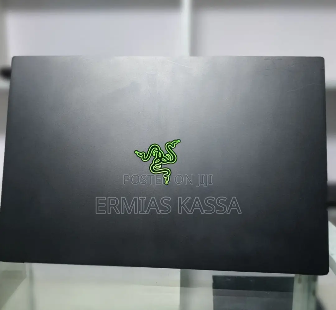 New Laptop Razer Blade Advanced 16GB Intel Core I7 SSD 1T