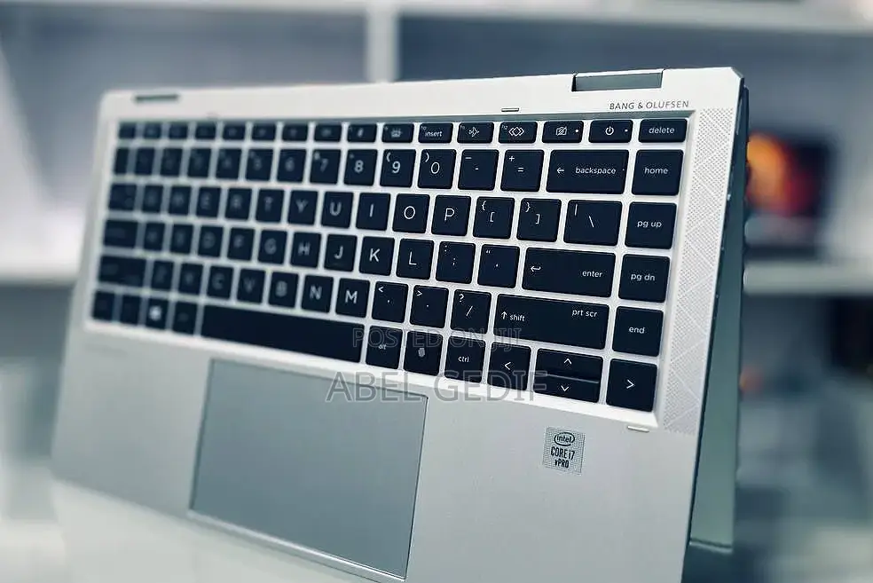 New Laptop HP EliteBook X360 1040 G7 16GB Intel Core I7 SSD 512GB