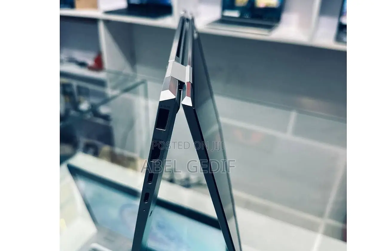 New Laptop HP EliteBook X360 1040 G7 16GB Intel Core I7 SSD 512GB