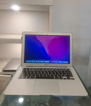 New Laptop Apple MacBook Air 2015 8GB Intel Core I5 SSD 128GB