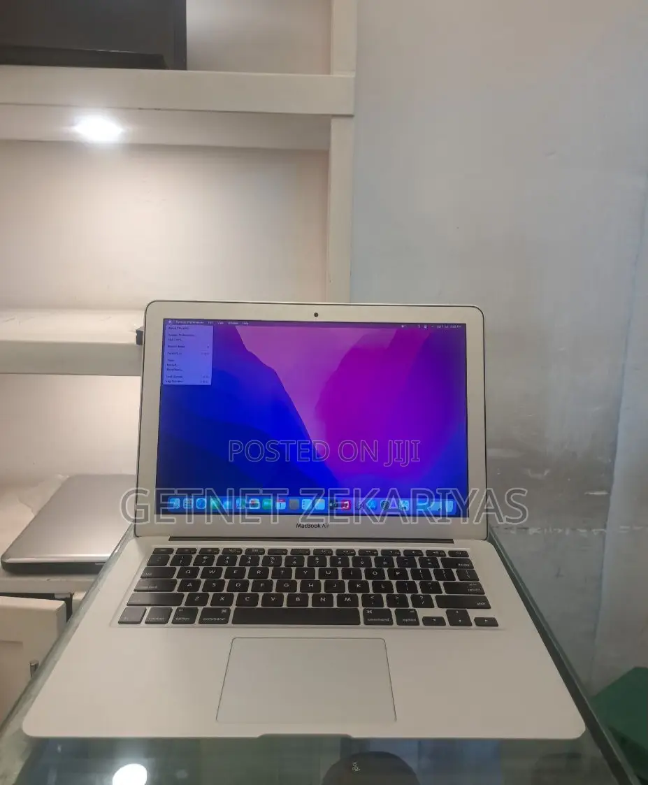 New Laptop Apple MacBook Air 2015 8GB Intel Core I5 SSD 128GB