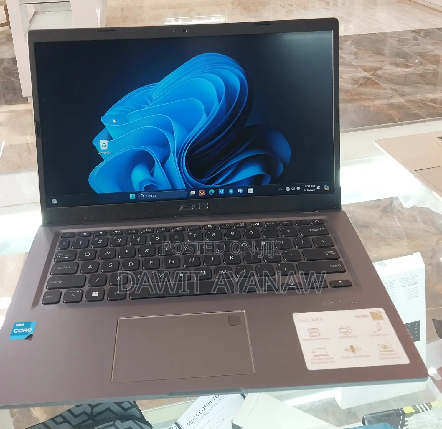 New Laptop Asus VivoBook 15 X505BA 4GB Intel Core I3 SSD 128GB