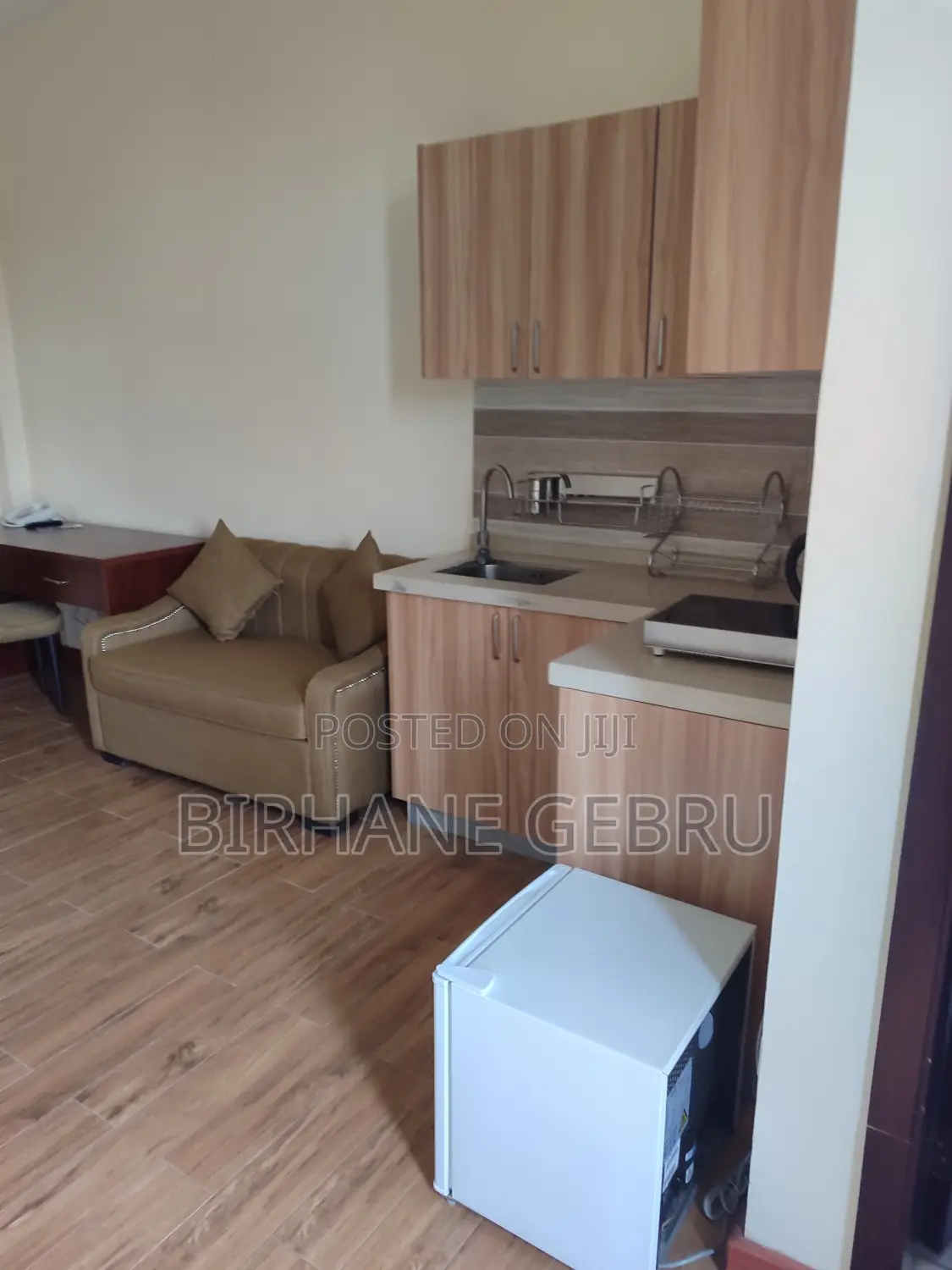 Luxury Apartiment Fernished Guest House Rent