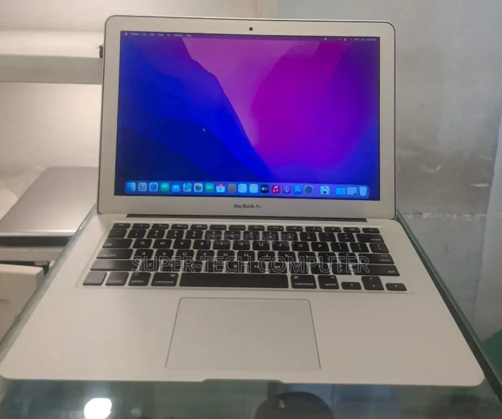 New Laptop Apple MacBook Air 2015 8GB Intel Core I5 SSD 128GB