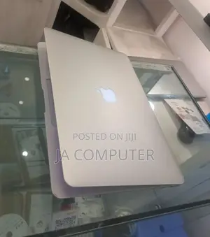 New Laptop Apple MacBook Air 2015 4GB Intel Core I5 SSD 128GB