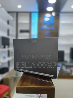 New Laptop Acer Predator Triton 500 SE 16GB Intel Core I7 SSD 2T