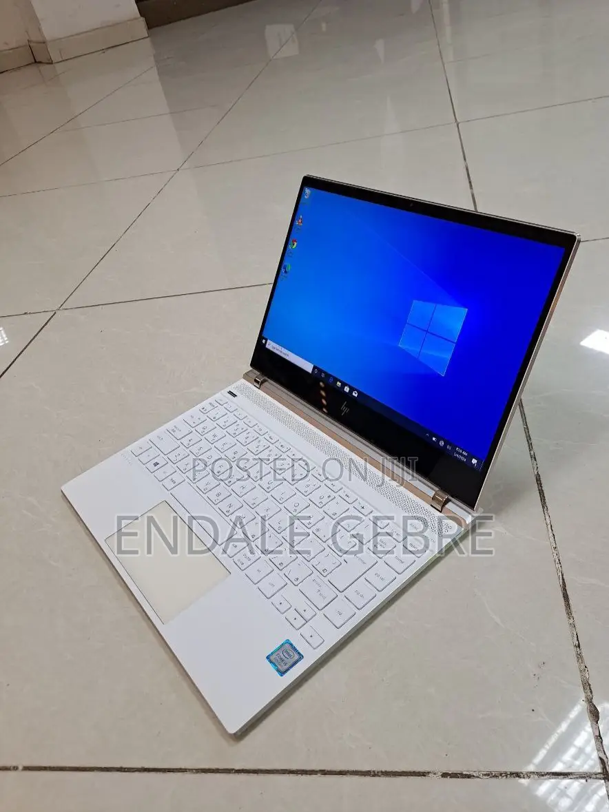New Laptop HP Spectre 8GB Intel Core I5 SSD 512GB