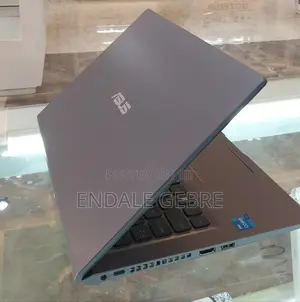 New Laptop Asus VivoBook 15 X505BA 4GB Intel Core I3 SSD 128GB