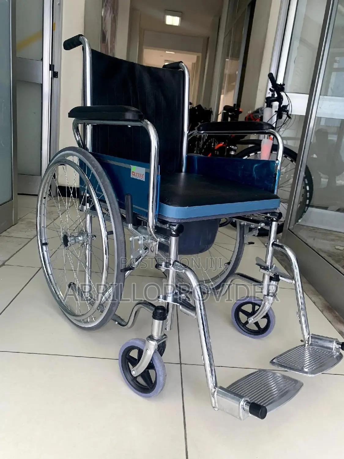 Commode Wheelchair%Toilet Wheelchair•÷Shower Wheelchair Used