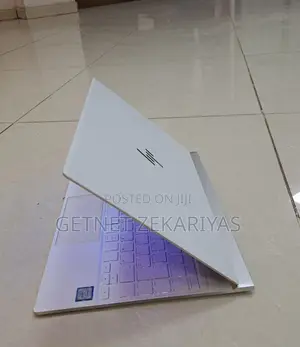 New Laptop HP Spectre 8GB Intel Core I5 SSD 512GB