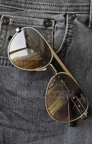 Photo - Gucci Unisex Shades/Sunglasses