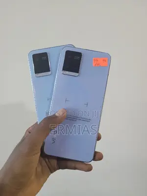 Photo - New Vivo Y33s 128 GB