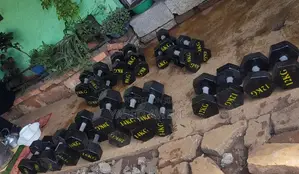 Dambles Made of Pure Metals