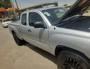 Toyota Tacoma 2008 Silver