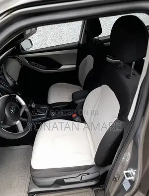 Hyundai Creta 2023 Silver