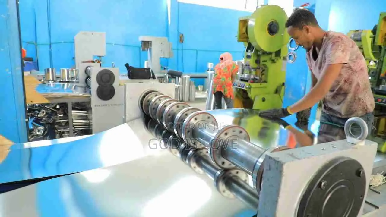 ጣሳ ማምረቻ ማሽን