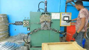 ጣሳ ማምረቻ ማሽን