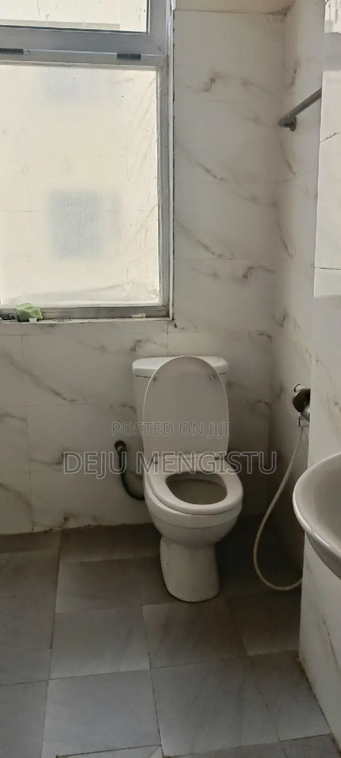 3bdrm Apartment in ሰባ ሁለት, Bole for rent