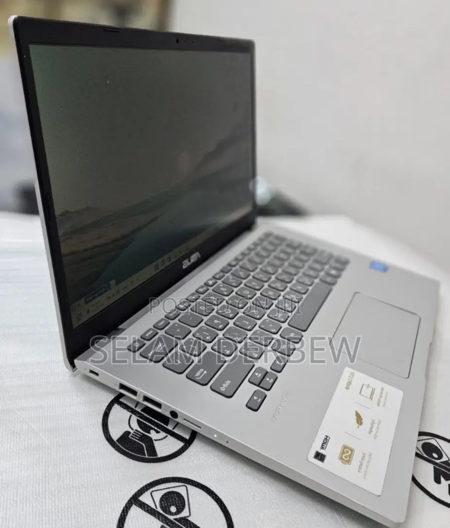 New Laptop Asus Vivobook E200HA 8GB Intel Celeron SSD 256GB