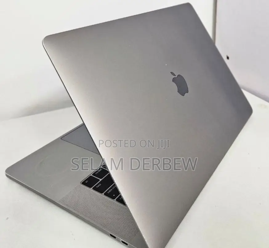 New Laptop Apple MacBook Pro 2016 16GB Intel Core I7 SSD 256GB