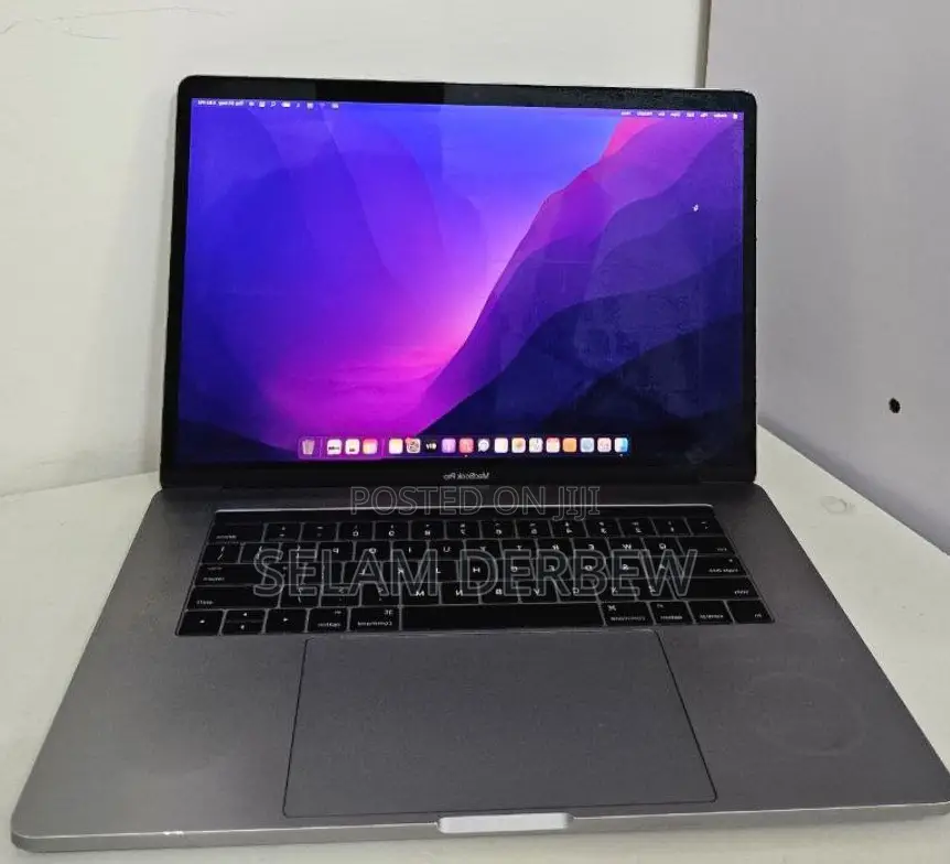 New Laptop Apple MacBook Pro 2016 16GB Intel Core I7 SSD 256GB